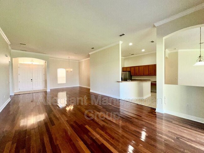 Building Photo - 3544 Somerset Cir