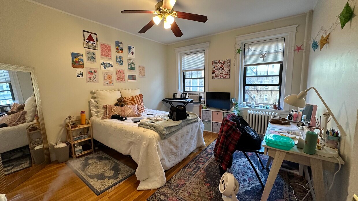 Primary Photo - 70 Queensberry St