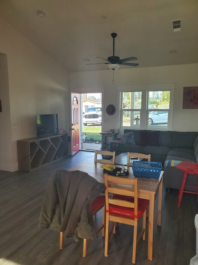 Foto del edificio - 1492 Elliott Rd