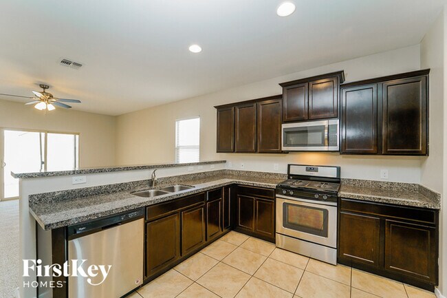 Building Photo - 15987 W Larkspur Dr