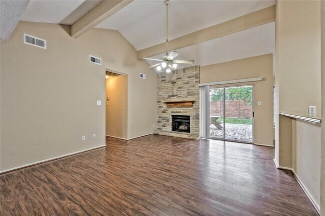 Building Photo - 20226 Beechview Ln