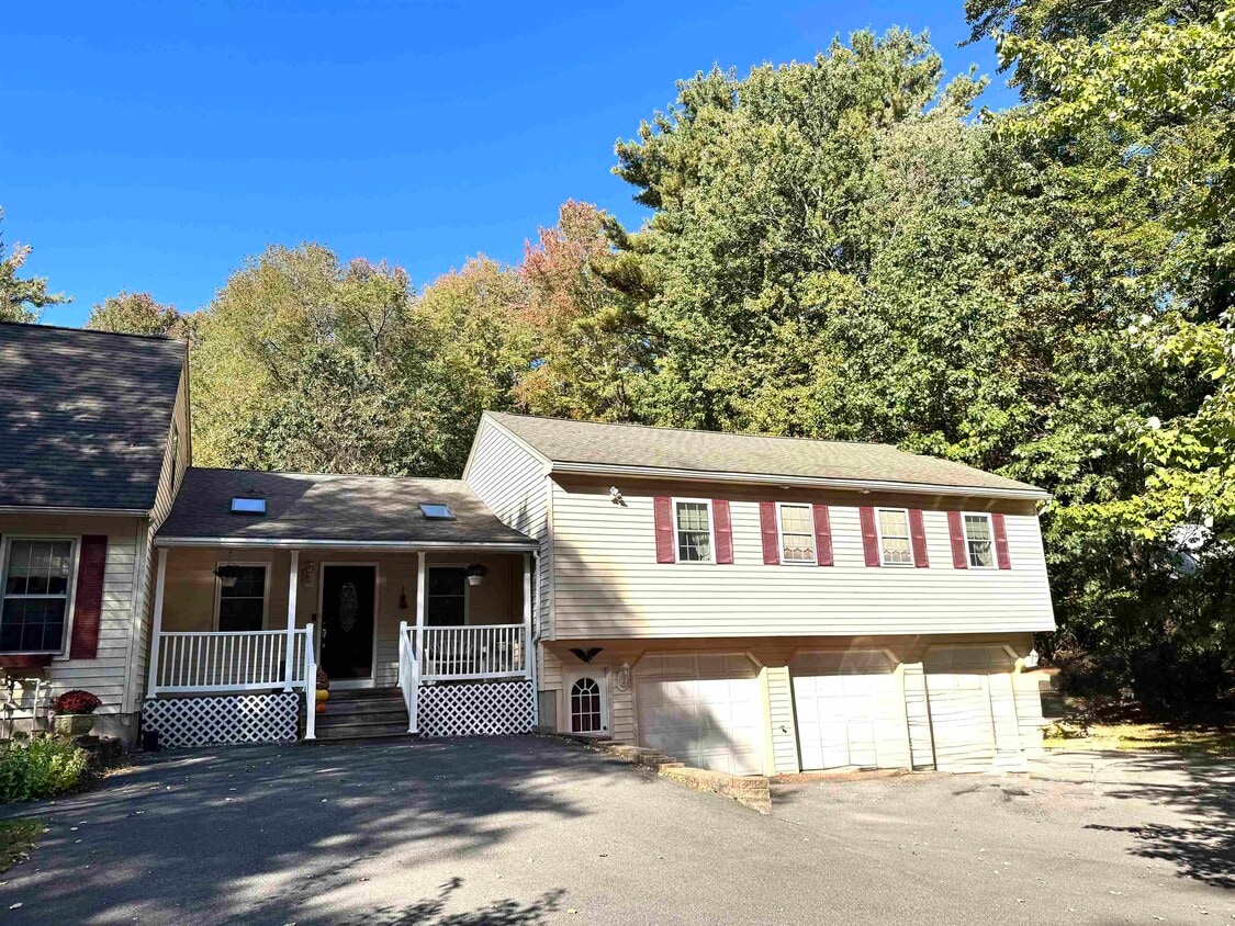 Foto principal - 29 Cramer Hill Rd