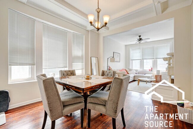 Foto del edificio - 2246 W Armitage Ave