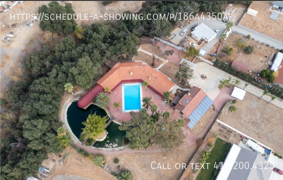 Foto principal - 876 W Ave L
