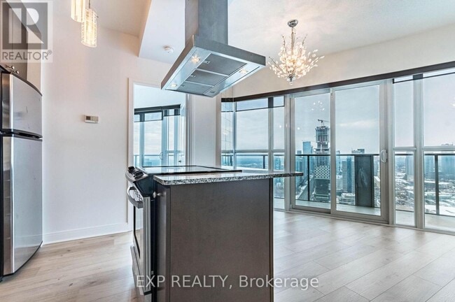 Building Photo - 60 Absolute Ave