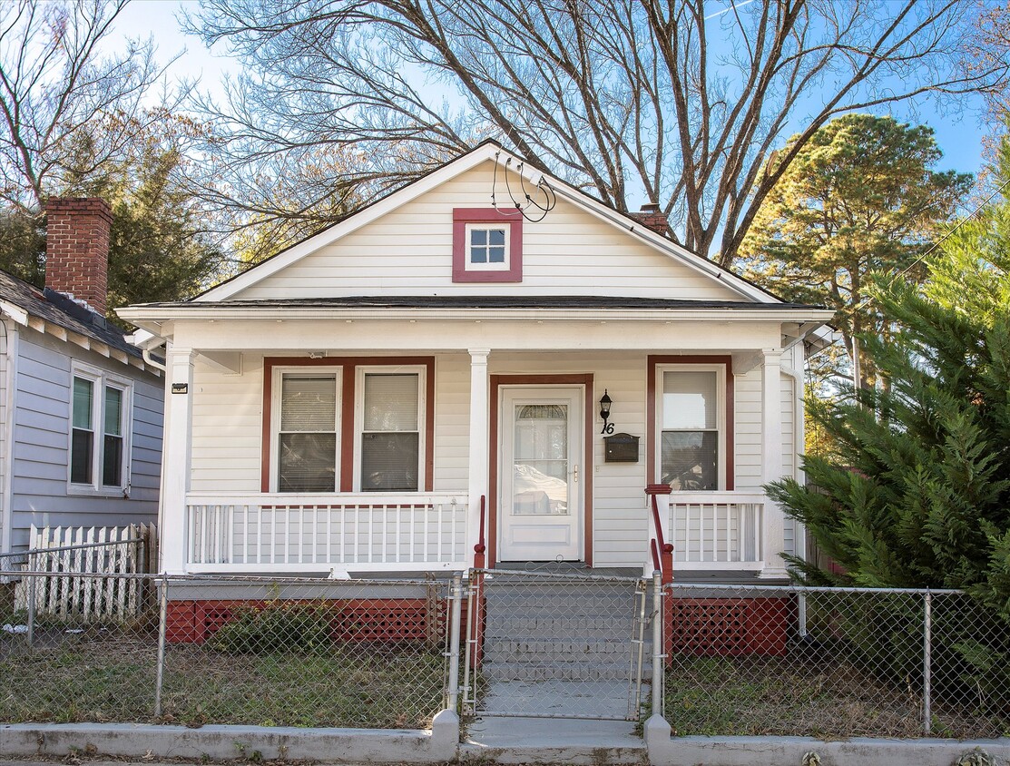 Primary Photo - 16 W Broad Rock Rd