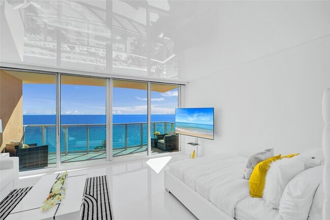 Foto del edificio - 2501 S Ocean Dr