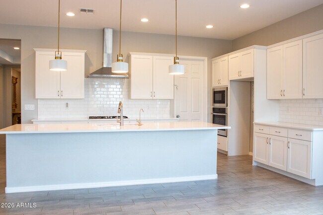 Building Photo - 594 S 174th Ave