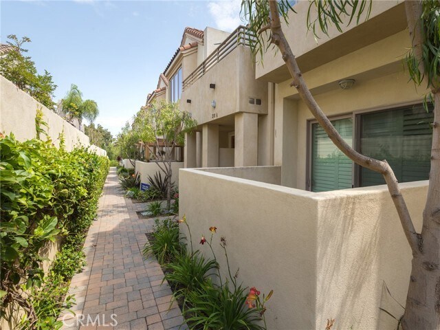 Foto del edificio - 301 Kansas St