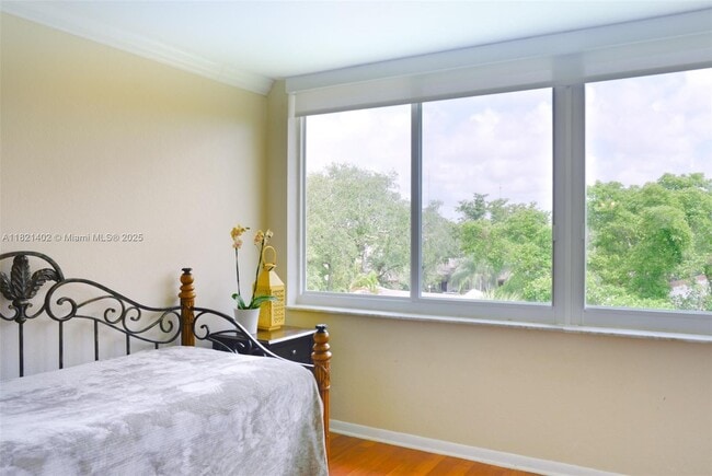 Foto del edificio - 445 NE 195th St