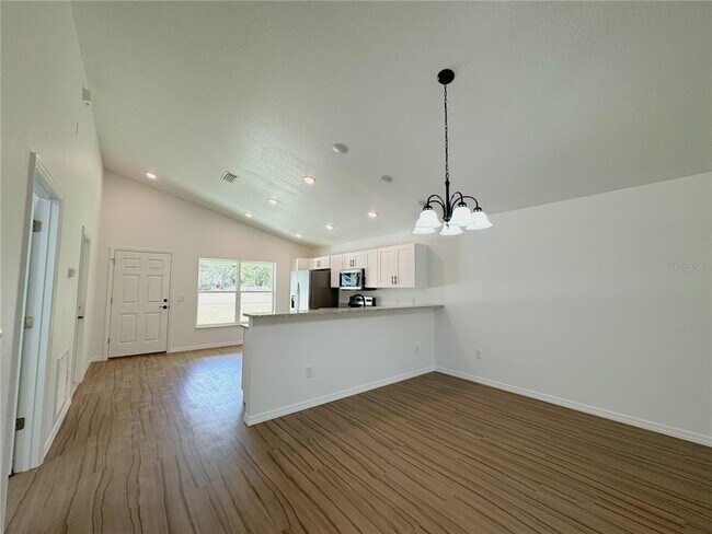 Building Photo - 8789 E Albertson Ct