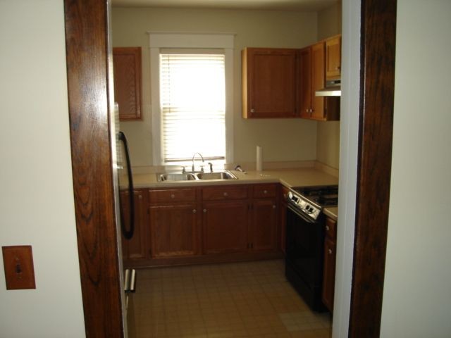 Building Photo - 119 W 37th St