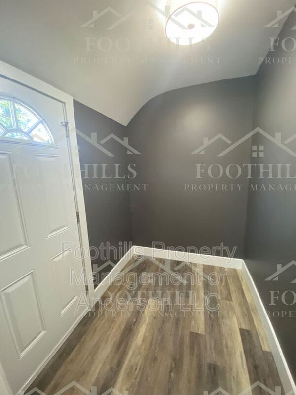 Building Photo - 408 Moultrie Square
