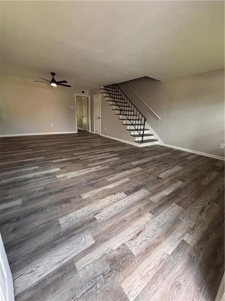 Building Photo - 4640 Fairfield St