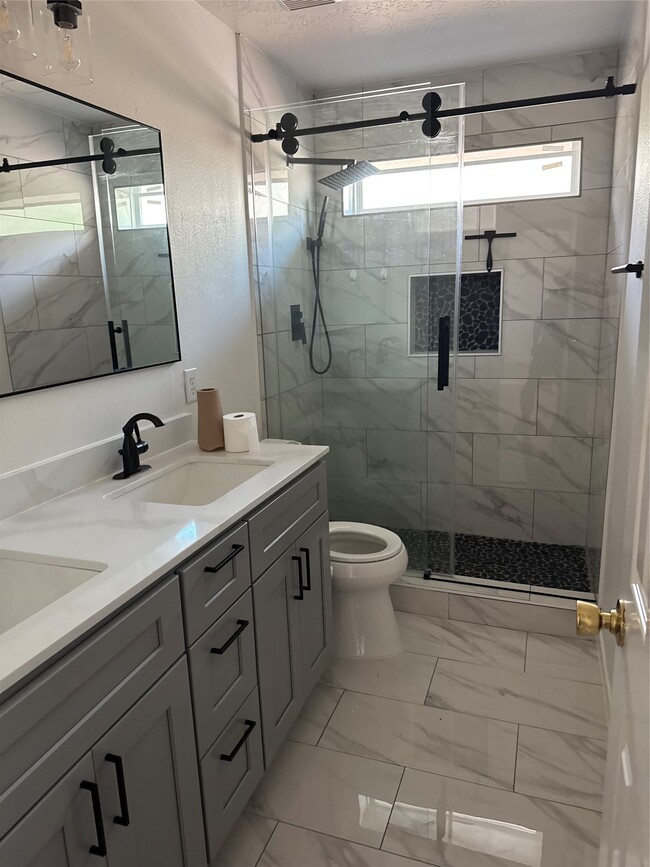 Building Photo - 8807 Chelsea Brook Ct