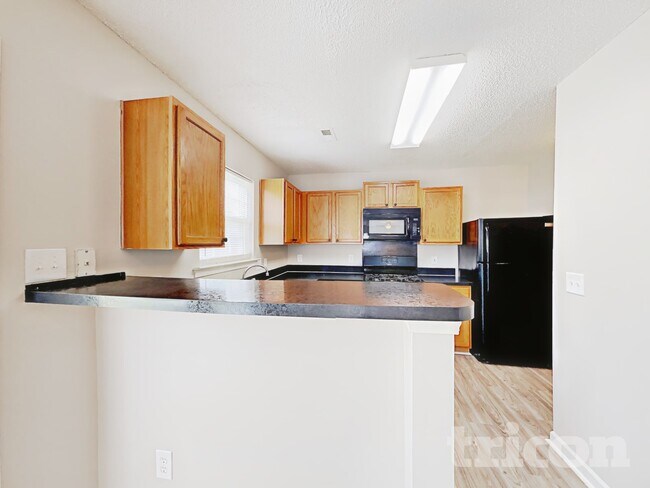 Foto del edificio - 4429 Devonhill Ln