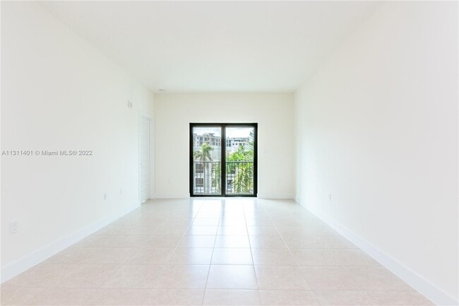Building Photo - 4640 NW 84th Ave