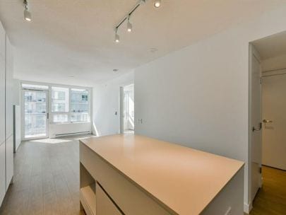 Building Photo - 908 Quayside Dr