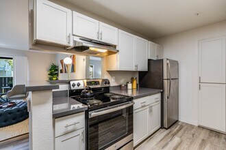 Building Photo - The Dutton Apartments