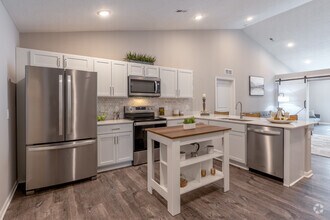 Interior Photo - Chestnut Hills