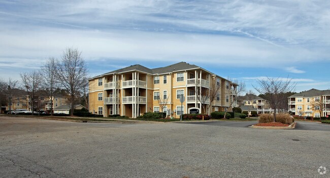 Building Photo - Camden Lake Pine