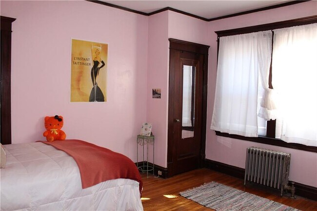 Foto del edificio - 98 Eaton St