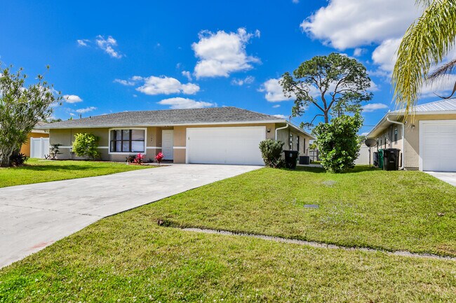 Foto del edificio - 1168 SE Clifton Ln