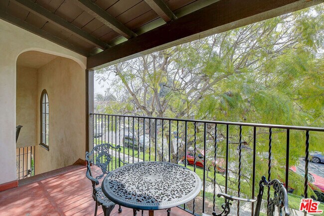 Foto del edificio - 10567 Ayres Ave