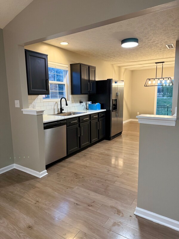 Foto del edificio - 3711 White Cliff Way