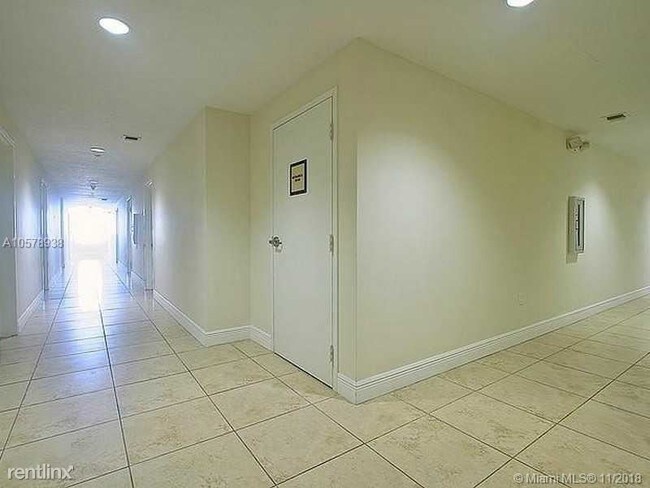 Foto del edificio - 435 SW 12th Ave