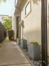 Building Photo - 1630 Dennis St