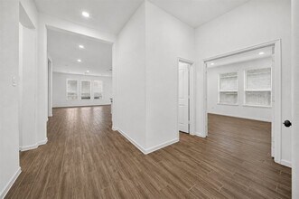 Building Photo - 6330 Ontario Dr