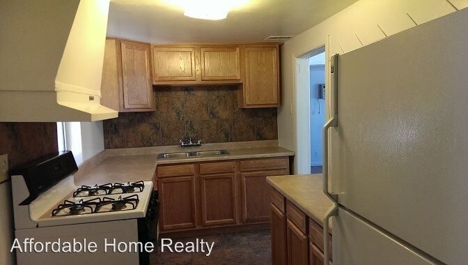 Primary Photo - 2622 N Los Altos Ave