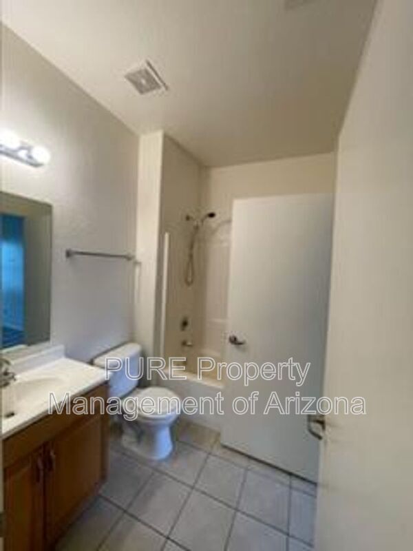 Foto del edificio - 4423 E McLellan Rd