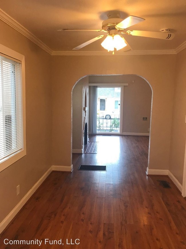 Foto del edificio - 3 br, 1.5 bath House - 1806 105th. Ave.