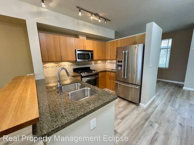 Building Photo - 2 br, 2.5 bath House - 15100 6th Ave. SW #304
