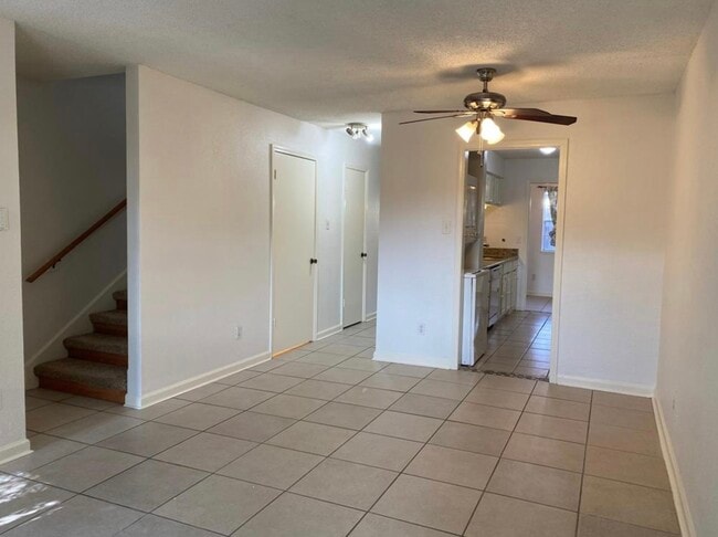 Foto del edificio - 1381 Country Pl Dr