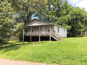 Building Photo - 4710 Plum St