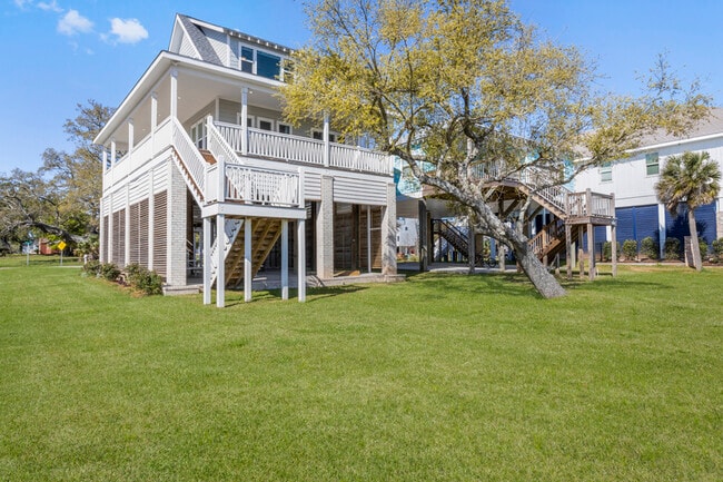 Building Photo - 1623 Cayman Cove