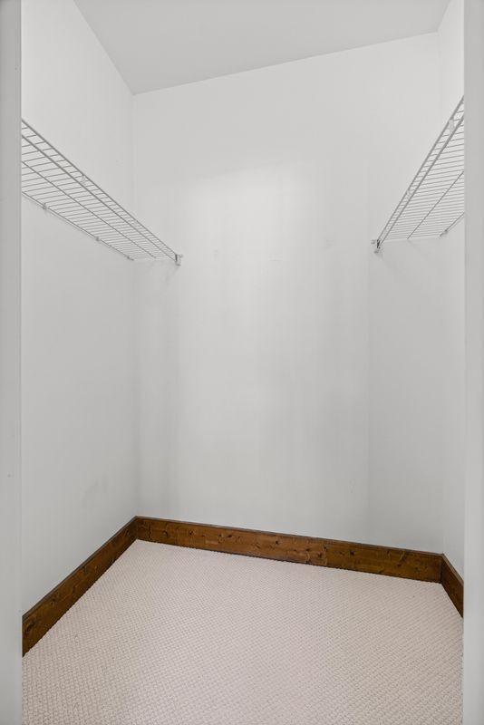 Foto del edificio - 1733 Matheson Ave