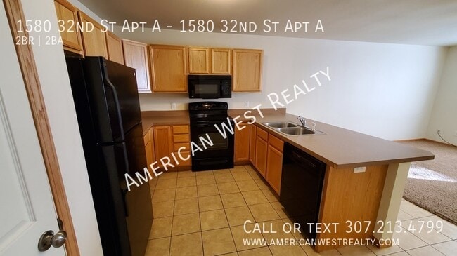 Foto del edificio - 2bed/2bath Duplex