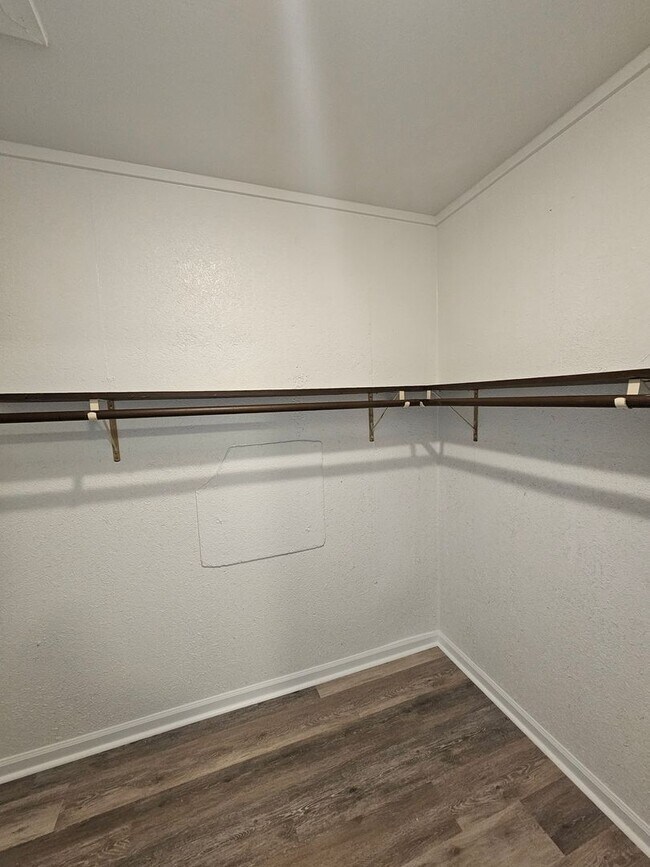 Foto del edificio - Newly Renovated 2 Bedroom Off Of GumBranch