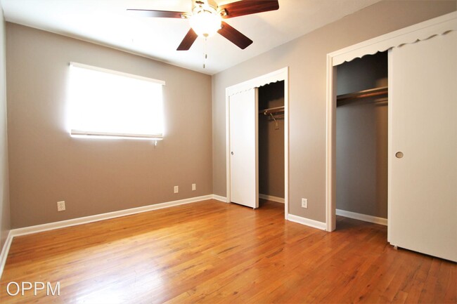 Building Photo - 5011-5015 Poppleton Ave