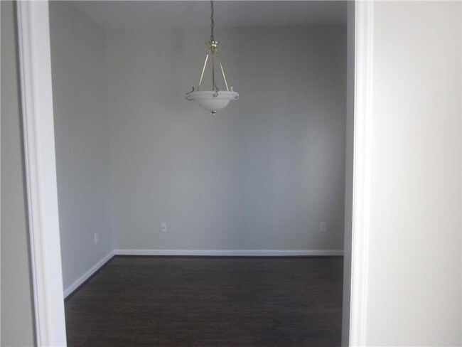 Foto del edificio - 101 Misty Groves Cir