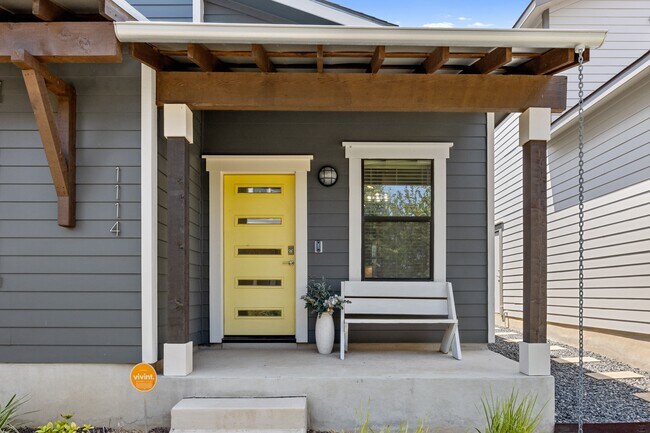 Foto del edificio - 1114 N Olive St