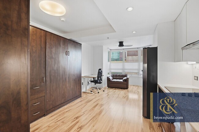 Foto del edificio - 650 Turk St