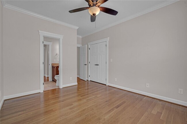 Building Photo - 137 Crawford Lake Dr