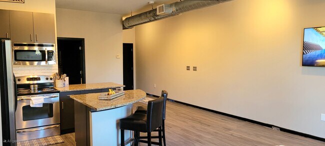 Foto del edificio - 5300 Peachtree Rd