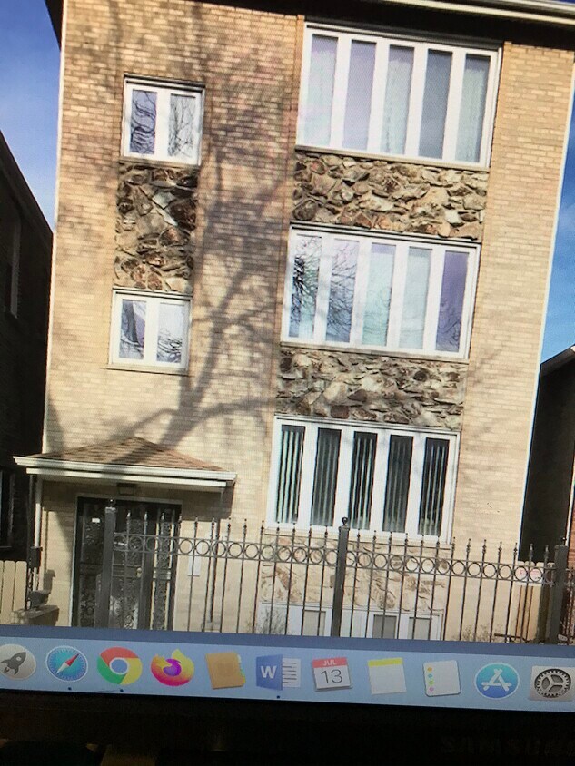 2717 s Princeton Chicago Garden - 2717 S Princeton Ave