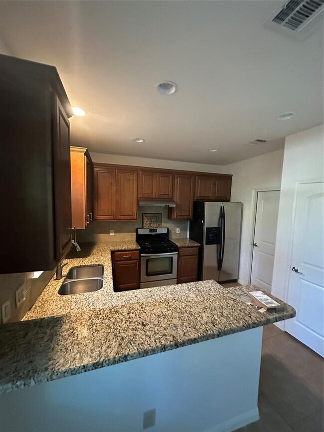 Building Photo - 10104 Missel Thrush Dr